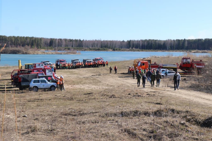 В Кировском районе Ленинградской области прошли учения  по тушению крупных лесных пожаров